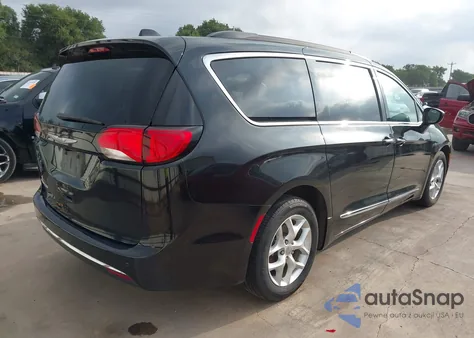 2017 Chrysler Pacifica Touring-L from USA, damaged, VIN 2C4RC1BG4HR820257